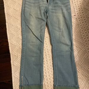 Distressed jeans (Buffalo) with green accents